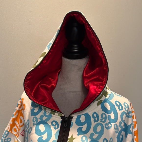 Rare Gino Green Global white Graphic Hoodie with 9’s monogram 5X - Picture 4 of 16